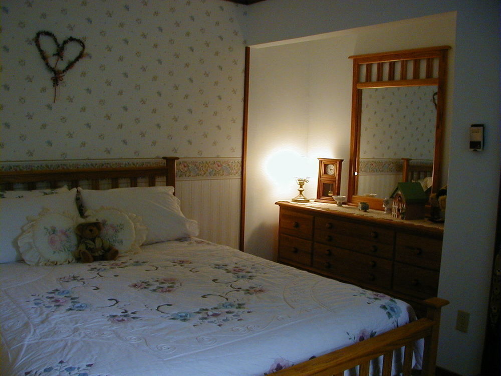 Bears Lair Inn Stowe Room photo